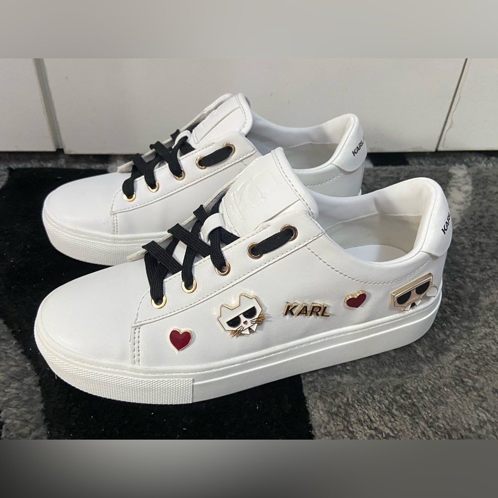Woman white KARL LAGERFELD white clean excellent size 6-1/2
